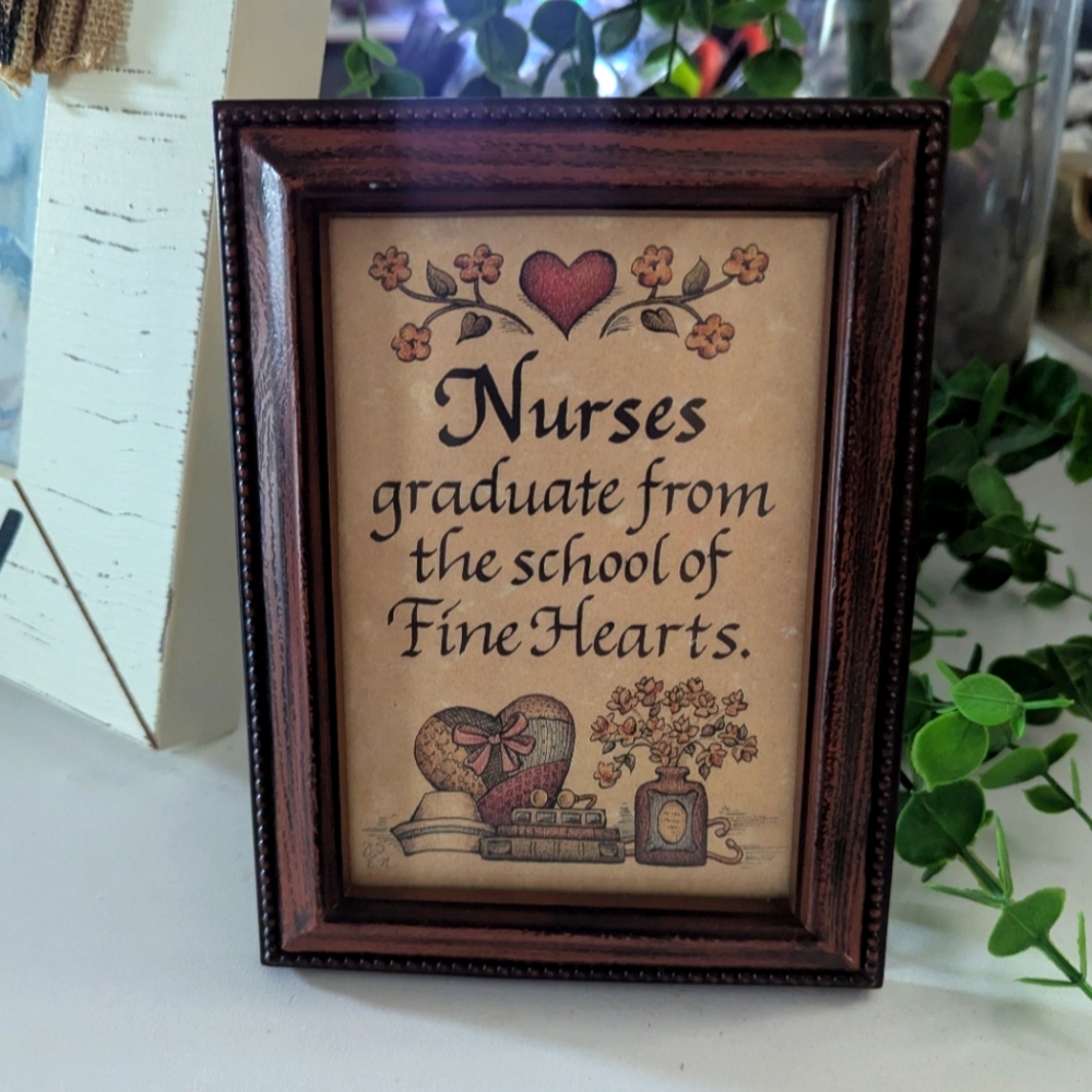 5/$25 V I N T A G E:: "Nurses Graduate from the school of Fine Arts" Frame